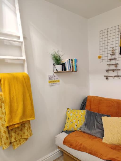 Bethel Nook, A Cosy In The Welsh Valleys Apartment Hirwaun