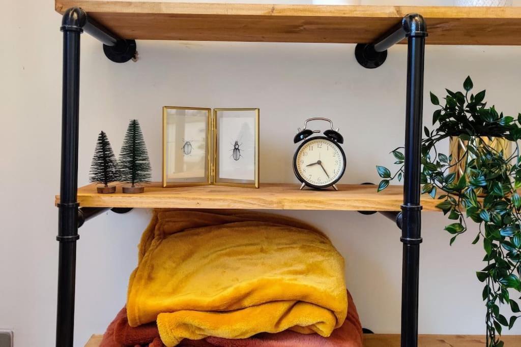 Bethel Nook, A Cosy In The Welsh Valleys *