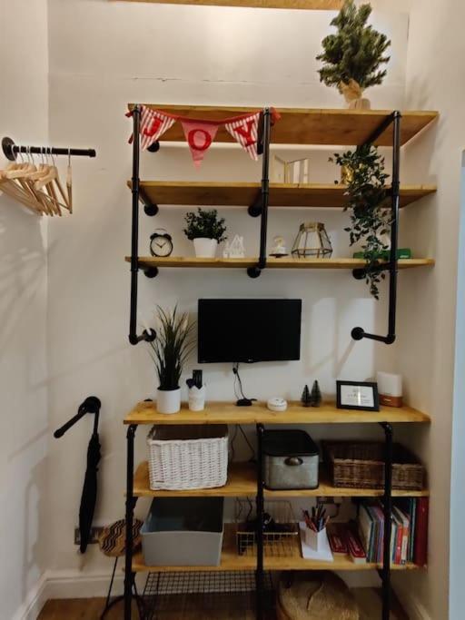 Bethel Nook, A Cosy In The Welsh Valleys Apartment