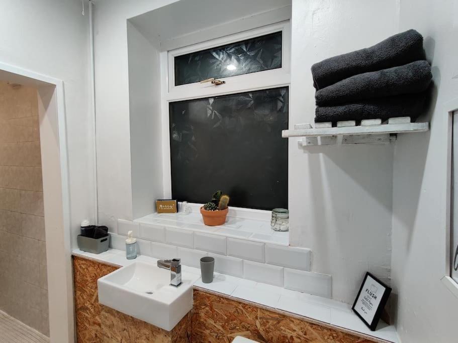 Bethel Nook, A Cosy In The Welsh Valleys Apartment Hirwaun