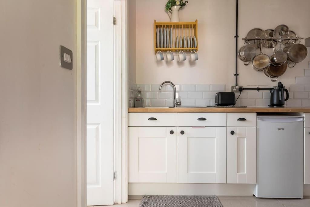 Bethel Nook, A Cosy In The Welsh Valleys *