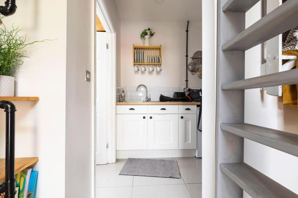 Bethel Nook, A Cosy In The Welsh Valleys Apartment